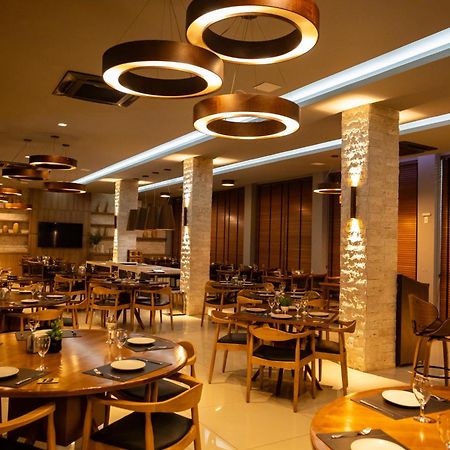 Brii Hotel Арагуаина Экстерьер фото