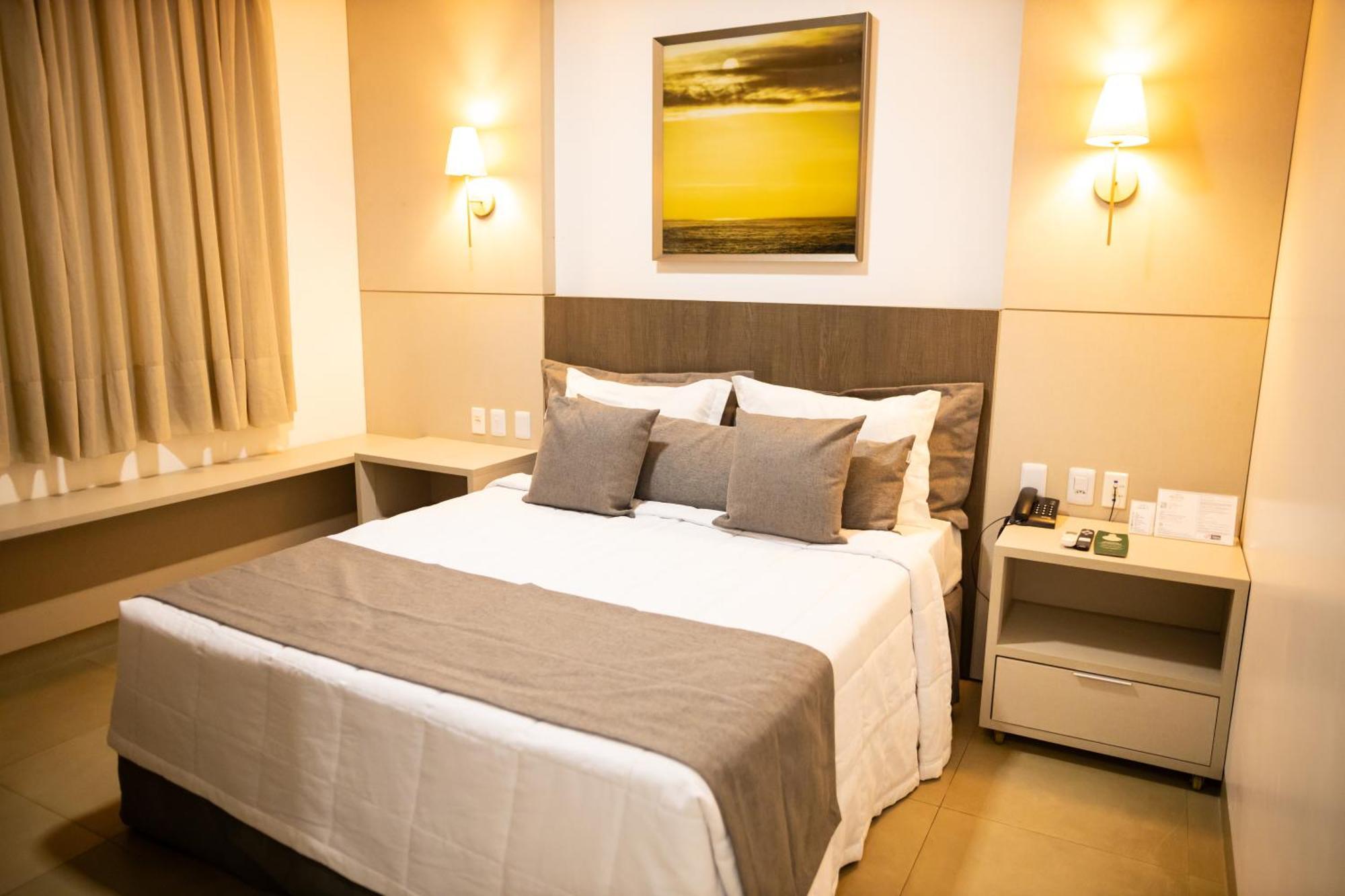 Brii Hotel Арагуаина Экстерьер фото